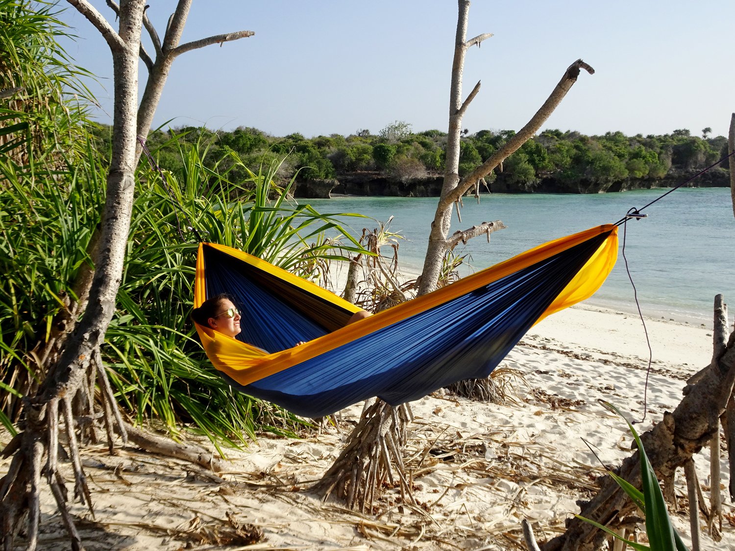 amazonas-adventure-hammock-xxl-nemo-gelb-blau-320-x-230-cm-200-kg image 4